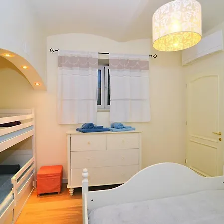 Luxury Mare
